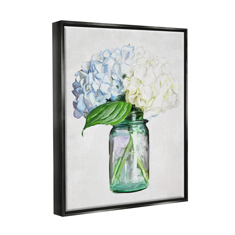 «Country Jar Hydrangea Bouquet Floater», art mural sur toile par Ziwei Li, H 21 po x l 17 po x P 1,7 po