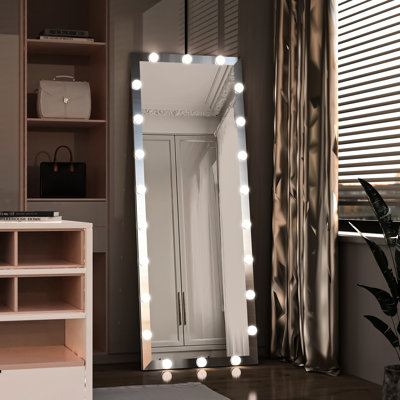 Miroir éclairé 63 po x 24 po: aluminium argenté, 3 couleurs et intensité, fabrication, pour chambre à coucher, miroir de plancher de salon avec lumières: modes, contrôle tactile, cadre, utilisation dans la salle de bain