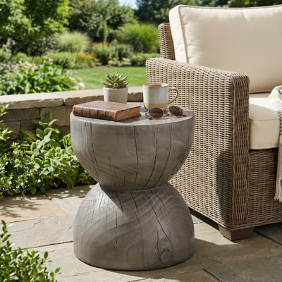 Tables de bout sculpturales, aspect bois MGO, décor intérieur rustique moderne pour l'extérieur
