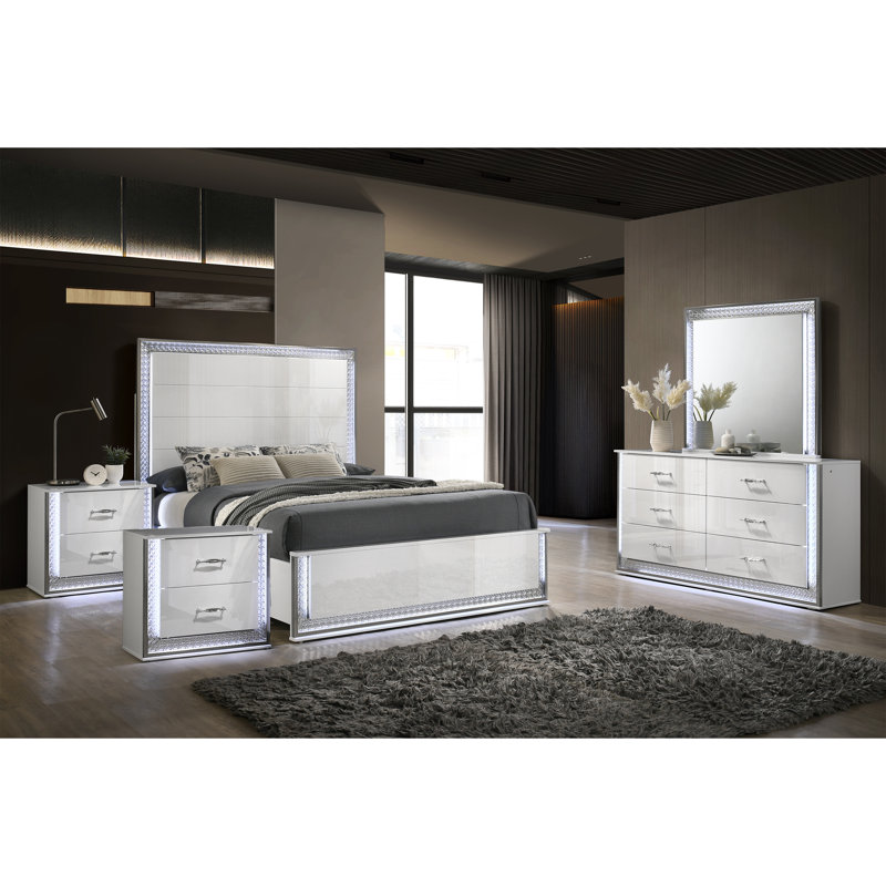 Ensemble de chambre avec 5 lumières Divala, Cinq pièces : Lit; deux tables de chevet ; commod, Grand