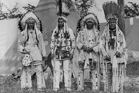 Vêtements américains traditionnels-reproduction de photo, H 28 po x l 42 po x P 1,5 po