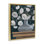 Fleurs blanches dans un vase rond, art mural sur toile flottante par Grace Popp