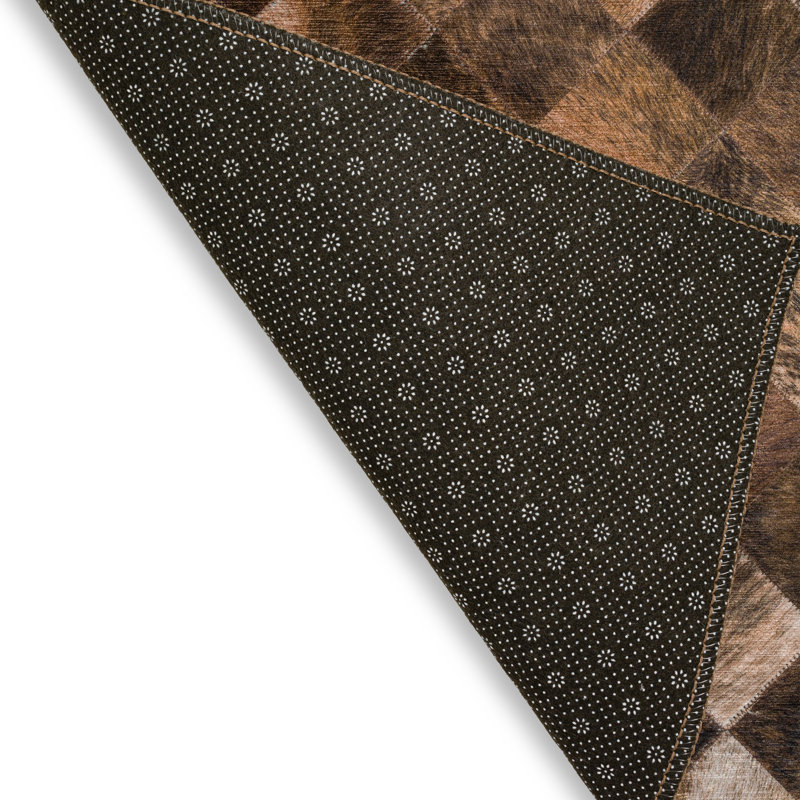 Avahlynn Patchwork Machine Woven Chenille Area Rug in Brown, Rectangle 3' x 5'