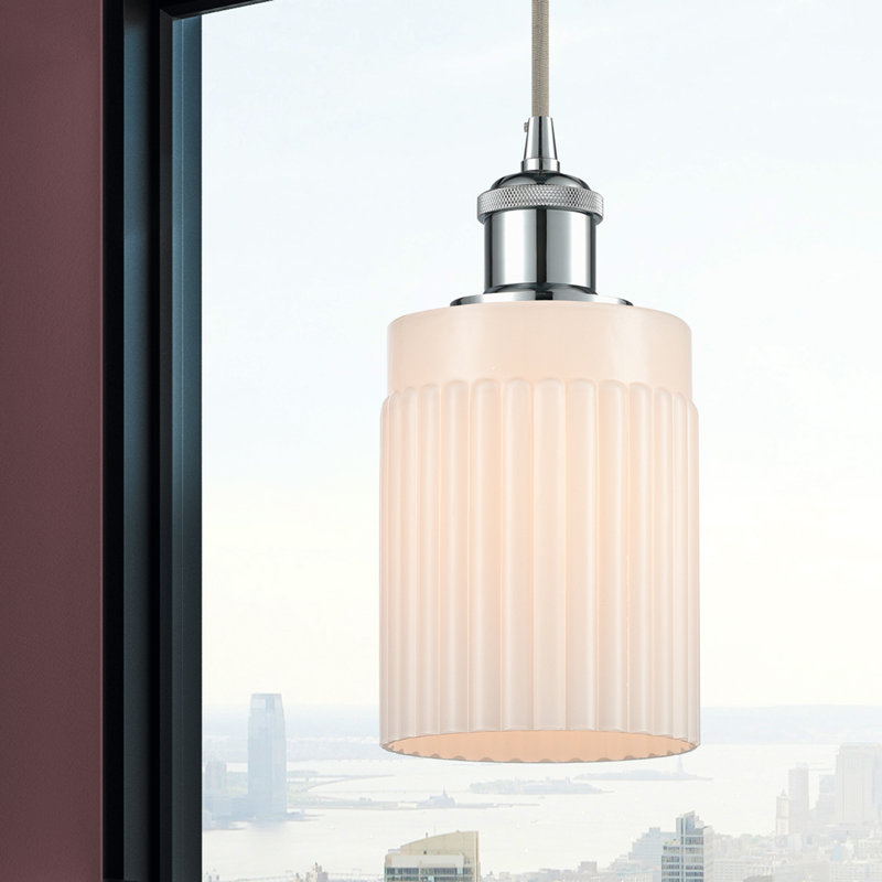 Luminaire suspendu simple à 1 lumière Kamena, Blanc mat, Ampoule DEL 6 watts rétro, Chrome poli