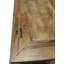 Armoire antique en orme sculpté