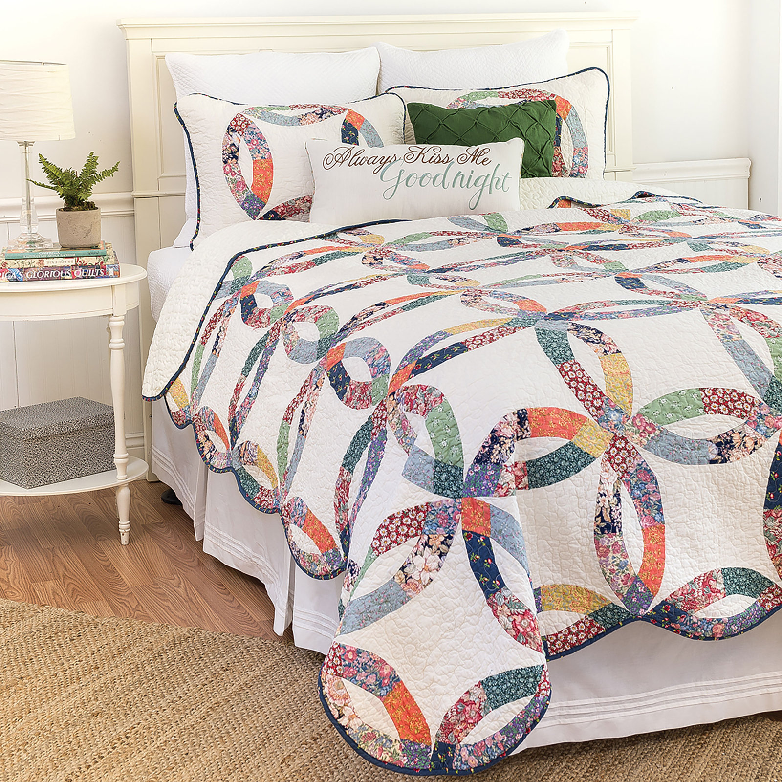Emele  Wedding Ring Pieced Cotton Quilted Patchwork Quilt Set, Full/Queen Quilt + 2 Shams