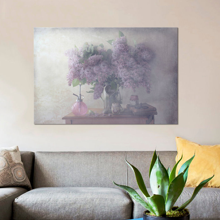 «Sweet Lilacs», impression sur toile, H 26 po x l 40 po x P 1,5 po, Toile tendue, Pas de tapis
