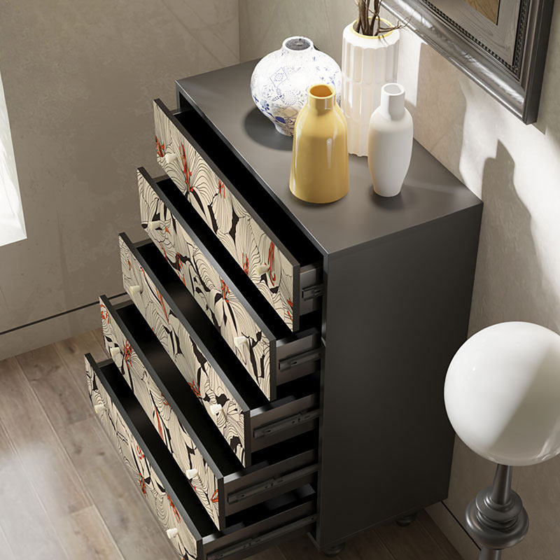 Armoire de décoration rétro