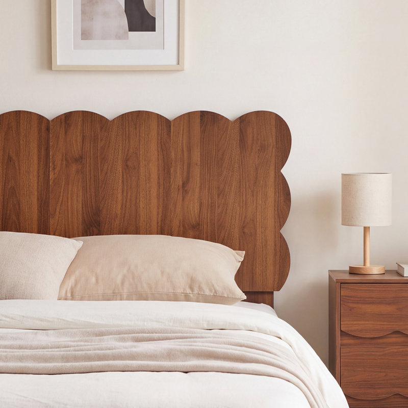 Tête de lit Pancel à motif festonné, H 43,31 po x l 62,2 po x P 1,81 po