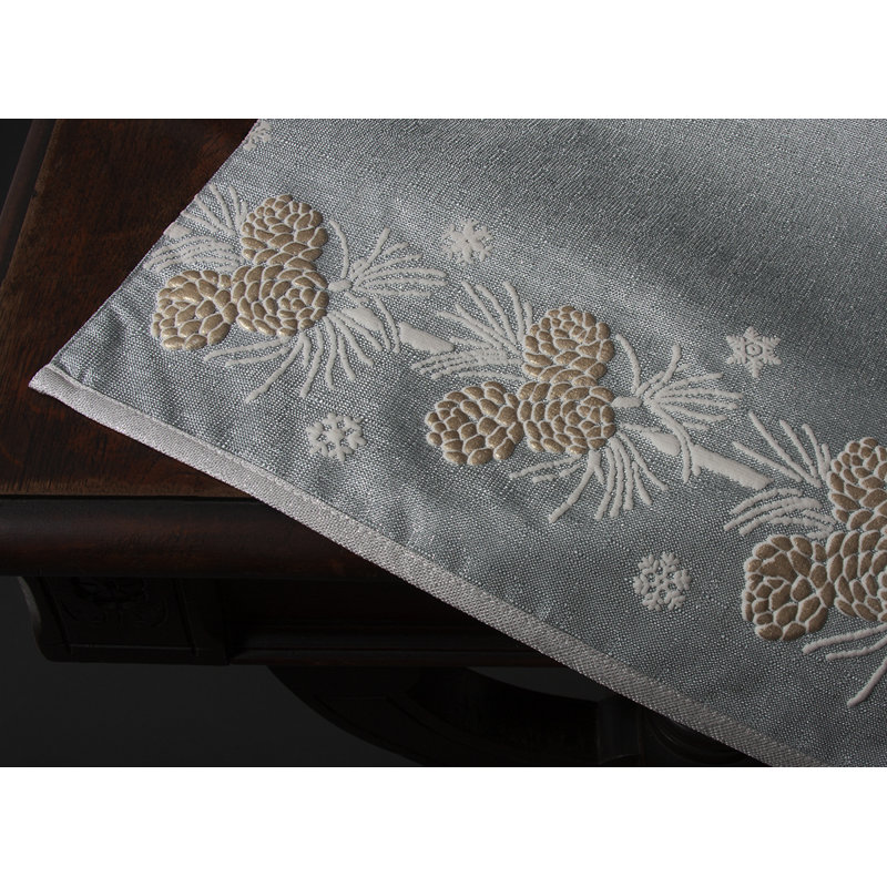 Cheraw Pine Cone Christmas Table Runner
