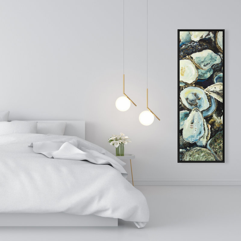 Oyster Shells, toile encadrée aquatique côtière | Décoration intérieure, H 49,25 po x l 17,25 po