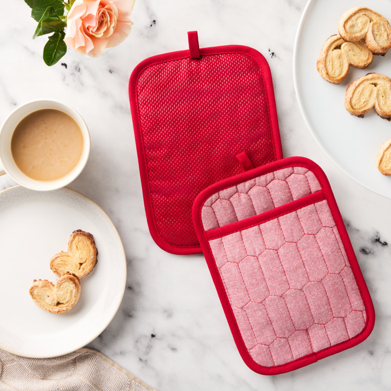 Ensemble de 2 porte-casseroles matelassés en chambray matelassé MARTHA STEWART 7 po x 10 po, Rouge
