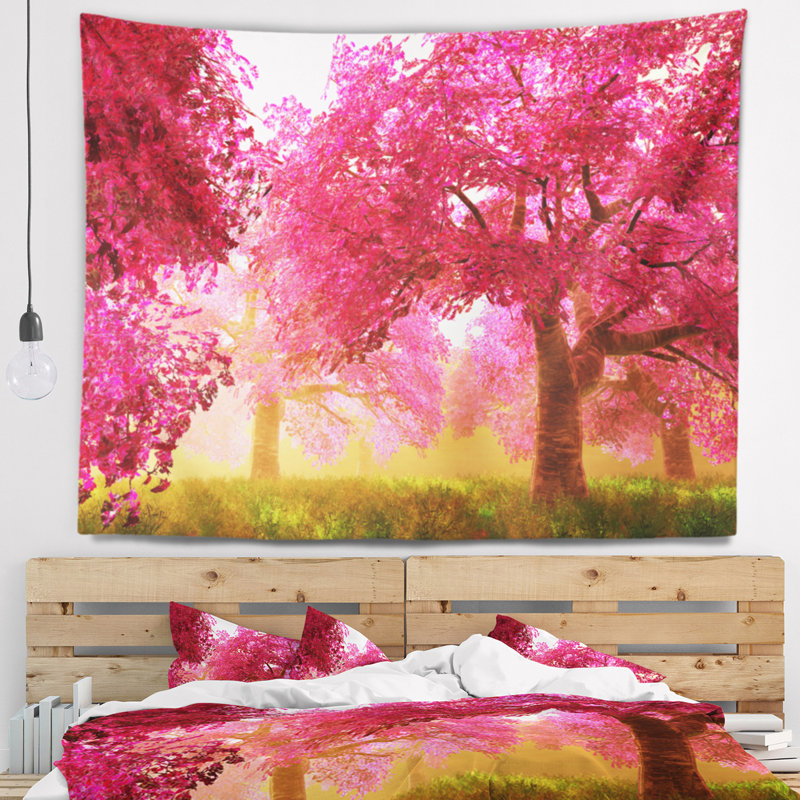 Tapisserie mystérieuse «Red Cherry Blossoms», H 32 po x l 39 po