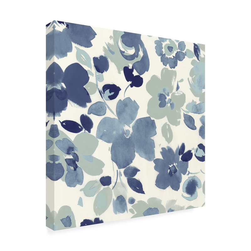 «Soft Blue Florals III» par Wild Apple Portfolio - peinture sur toile tendue, H 24 po x l 24 po x P 2 po