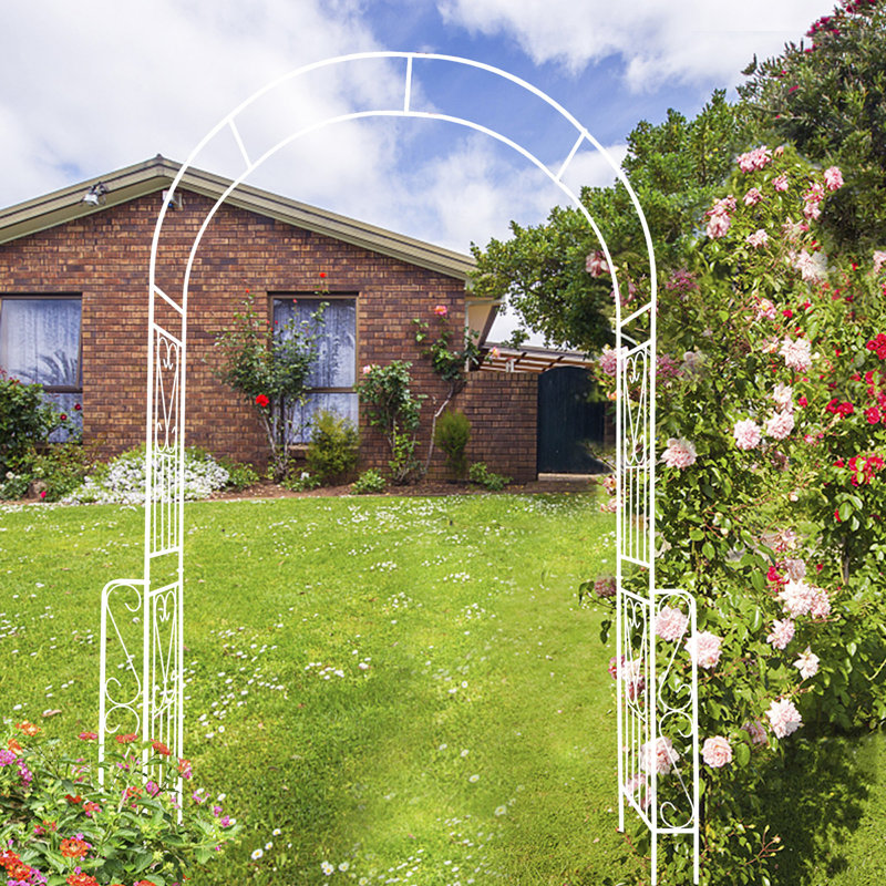 Arche de jardin en métal l 55 po x H 94,5 po Arbora, Blanc, crème