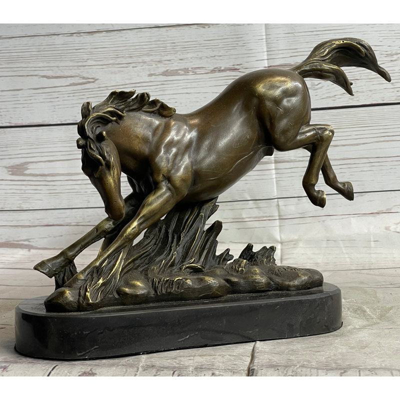 Meynell, œuvre d'art signée par Fisher Wild Horse