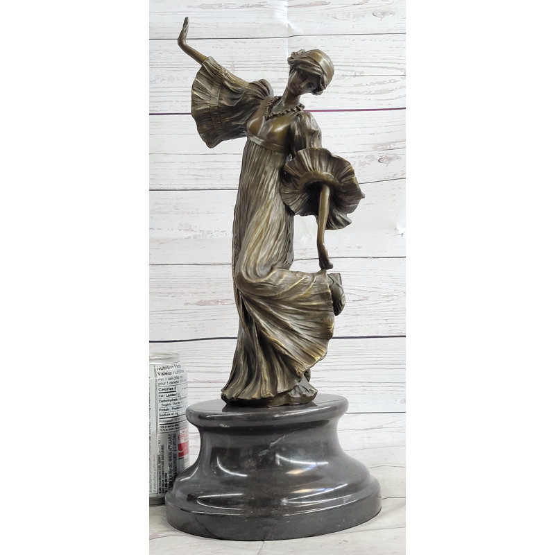 Figurine Crimmins Agathon Léonard Danseuse Chantant