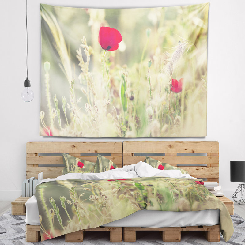 Tapisserie avec des fleurs en pilé sauvage, H 32 po x l 39 po