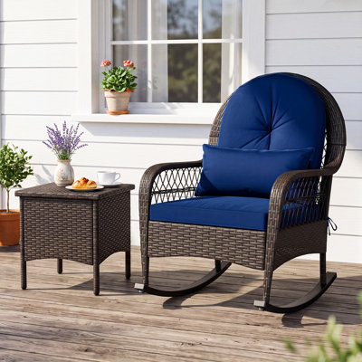 Chaise berçante de patio en osier avec coussins de dossier et véranda lombaire 