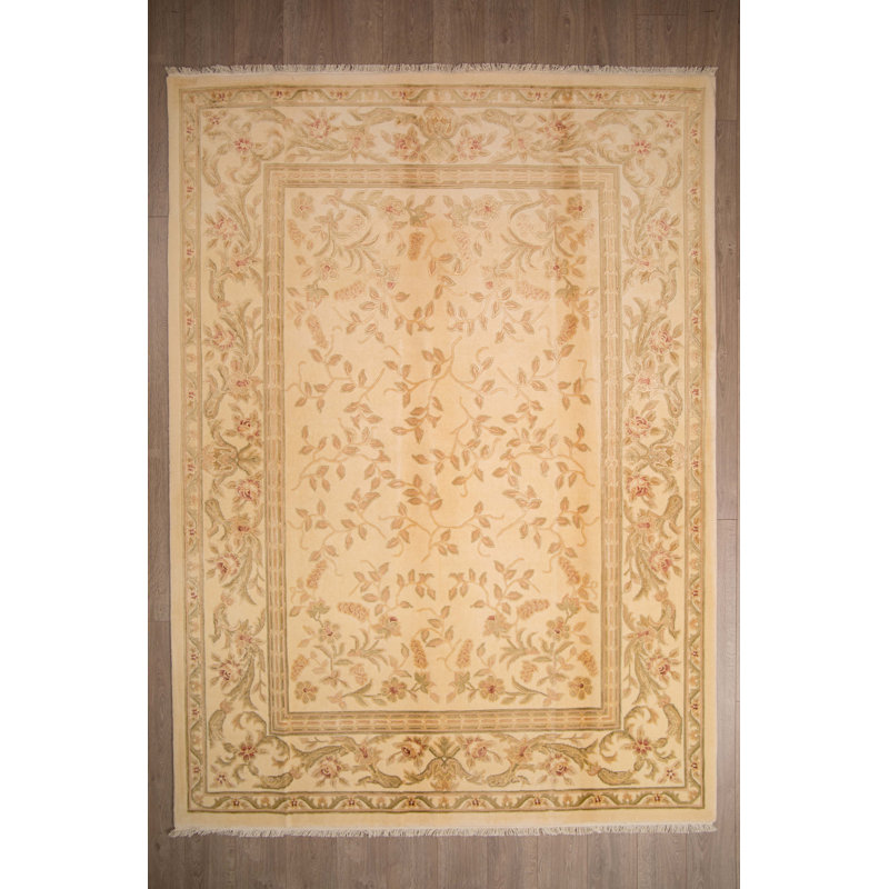 Luckyland Wool Oriental Area Rug in Beige, Rectangle 3' x 4'10"