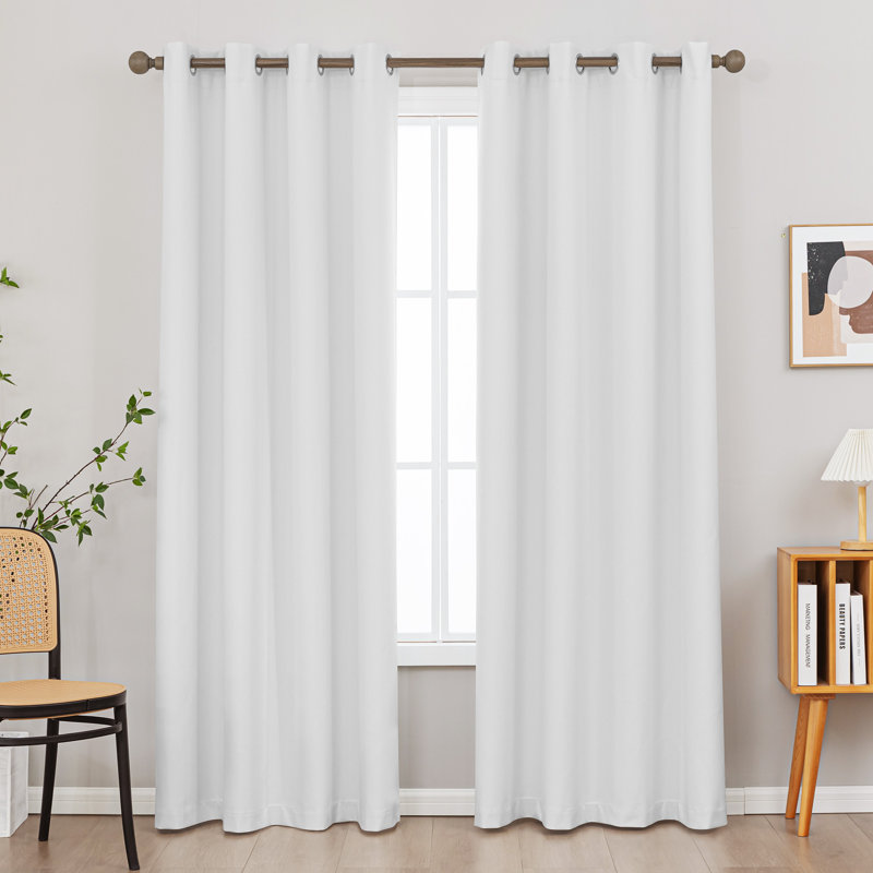 Paire de rideaux 100% occultant et isolant en polyester (ensemble de 2), L 52 po x L 84 po, Blanc