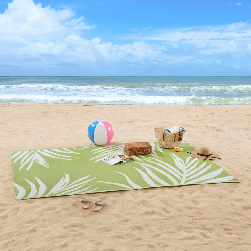 Green and White Reversible Synthetic Outdoor Patio Rug 9' x 12'
