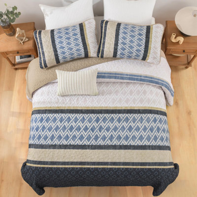 3 Pieces Striped Quilt Set Lightweight Microfiber Bedspread Coverlet with Pillow Shams Fall Bedding for Family All Season