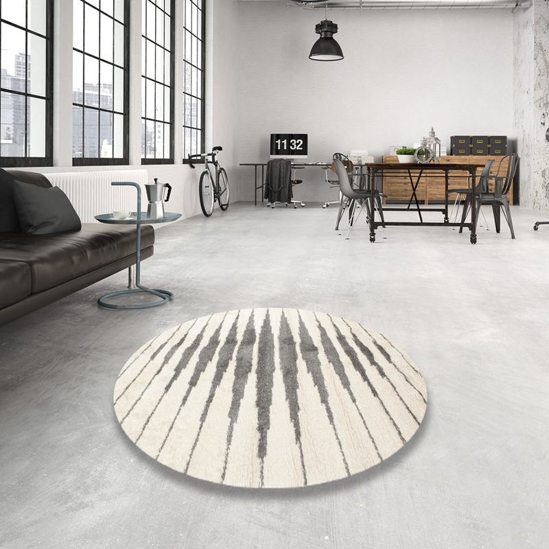 Indoor Rug, Round 3'