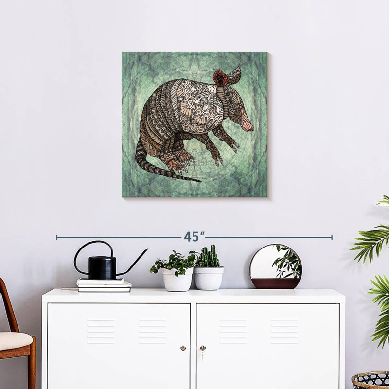 Brampt Armadillo, 24" H x 24" W