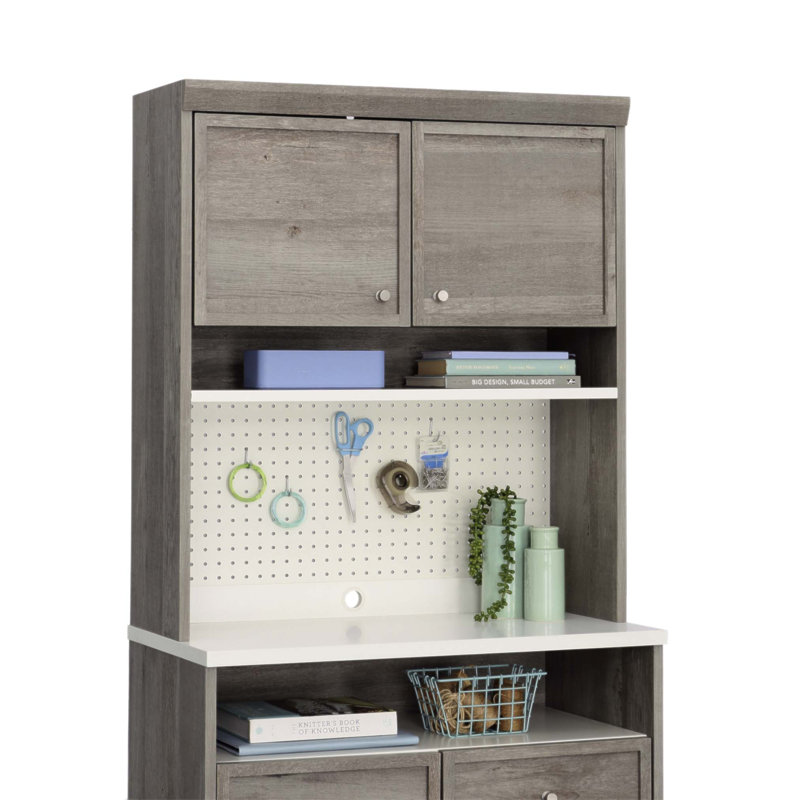 Étagère réglable avec finition durable pour un rangement organisé et efficace pour les petits espaces
