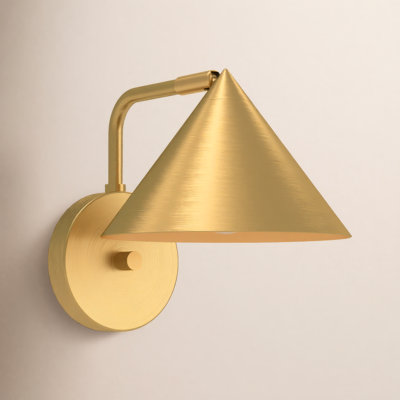 Ireland Armed Sconce