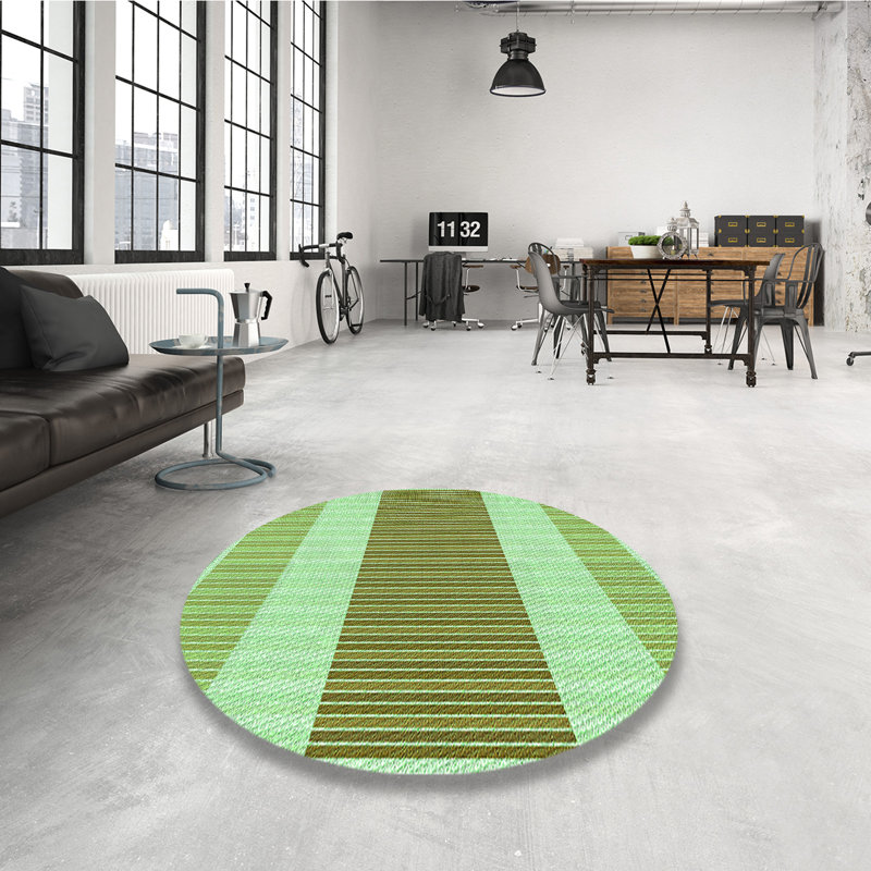 Striped Indoor Rug, Round 7'