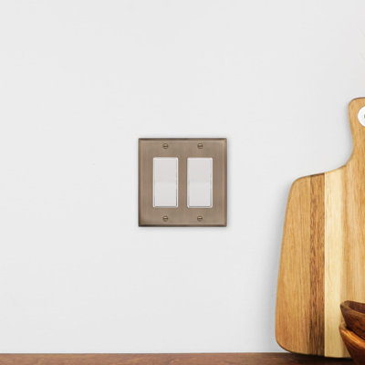 New York 2-Gang Rocker Wall Plate