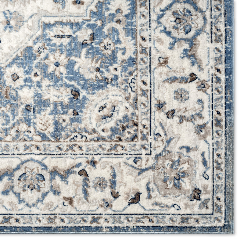 Chyan Oriental Indoor Rug, Runner 2'2" x 7'10"