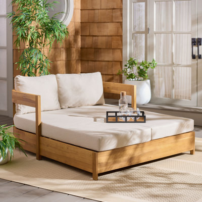 Kento Daybed by George Oliver