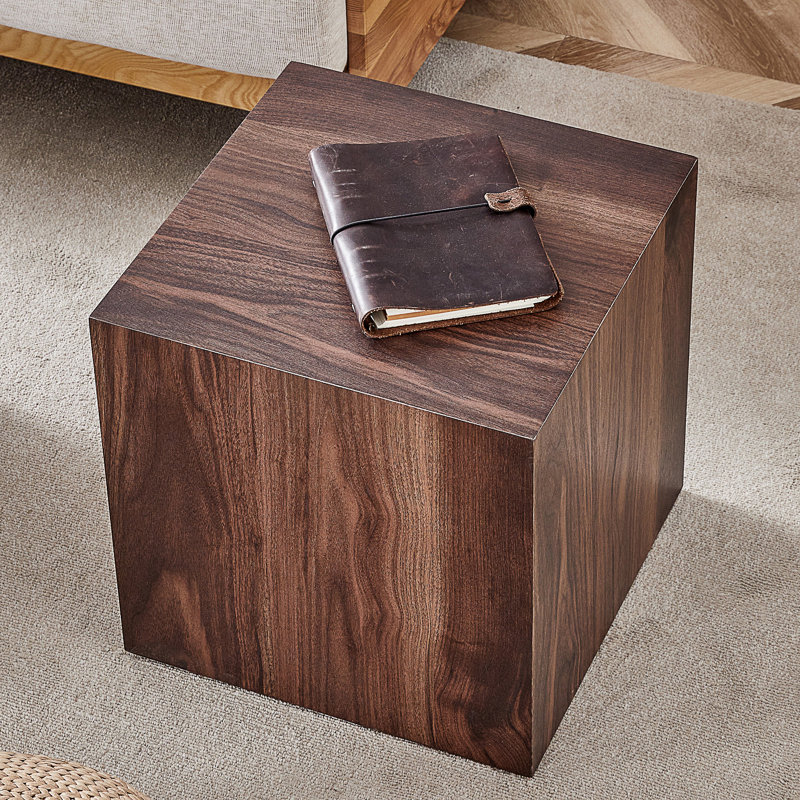 Table basse 16 po x 16 po x 16 po en bois de noyer et bois aggloméré - Design luxueux (table incluse seulement)