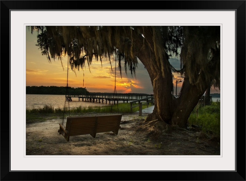 «Savannah Sunset» par Mccaw, reproduction de photo de Natalie Mikaels, Cadre noir, H 28 po x l 38 po x P 1 po