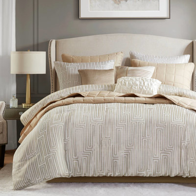 Édredon très grand 10 pièces. Confort toutes saisons, complet avec édredon, courtepointe, taies décoratives, coussins décoratifs et jupe de lit