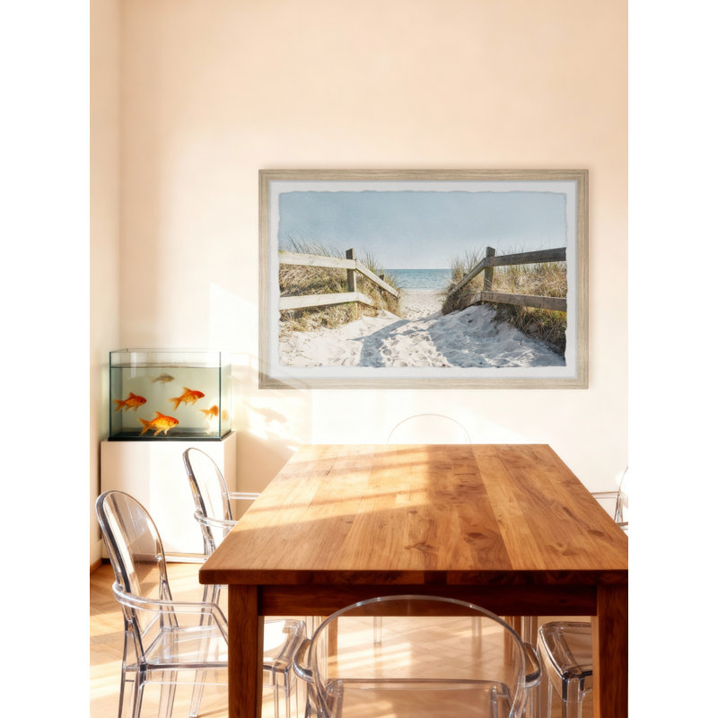 «Sand Path with Wooden Fence», reproduction encadrée, H 24 po x l 36 po