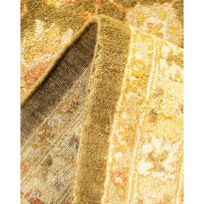 Tapis unique vert / ivoire noué à la main Keenan 8 x 10