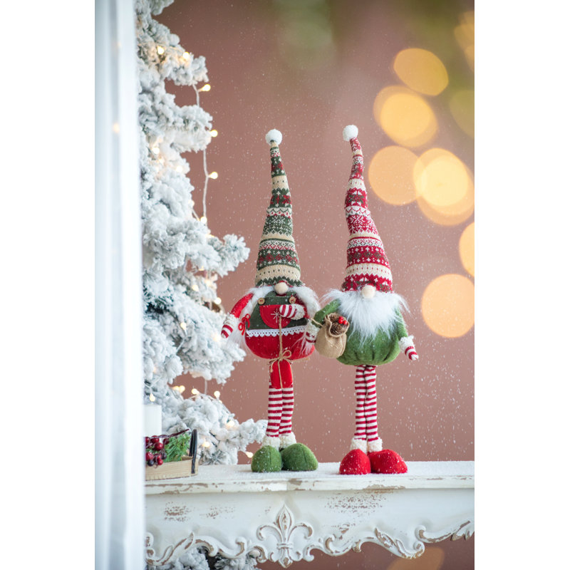 Gnomes de Noël debout en tissu S / 2 8,7 po x 5,5 po x 29,5 po avec chapeaux tricotés