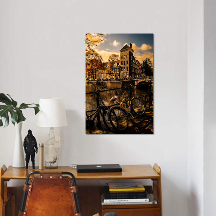Amsterdam III, reproduction sur toile, H 26 po x l 18 po x P 1,5 po, Toile tendue, Pas de tapis