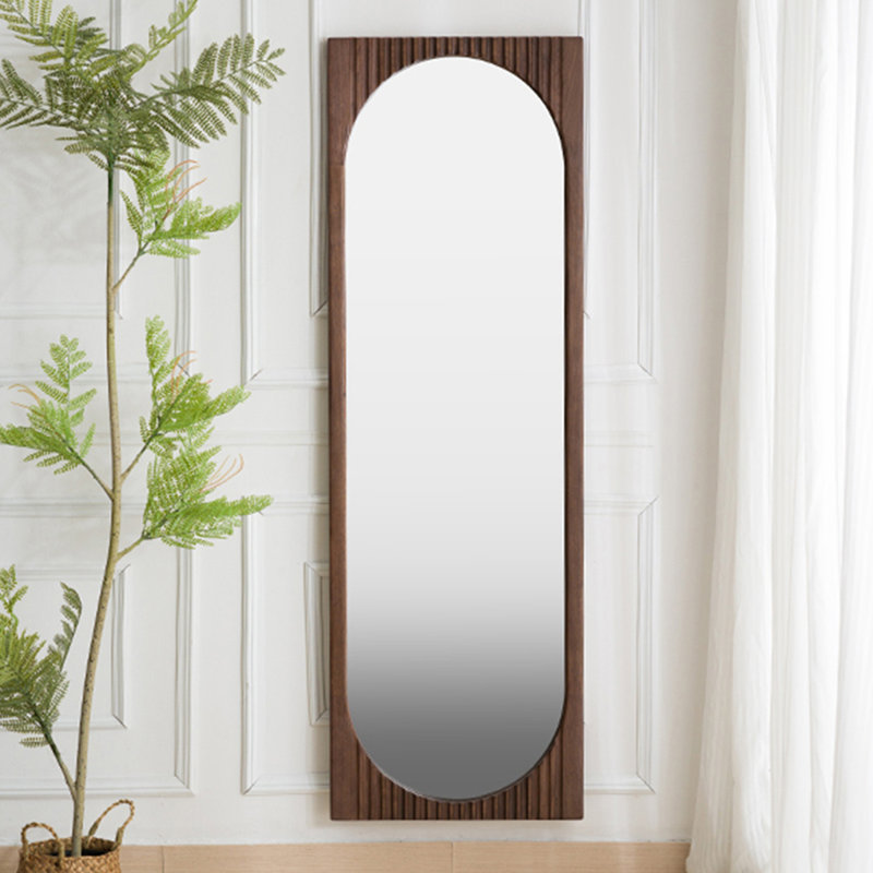 Miroir pleine grandeur mural rétro en bois de noyer noir d'Amérique du Nord, H 47,24 po x l 16,54 po x P 1,97 po