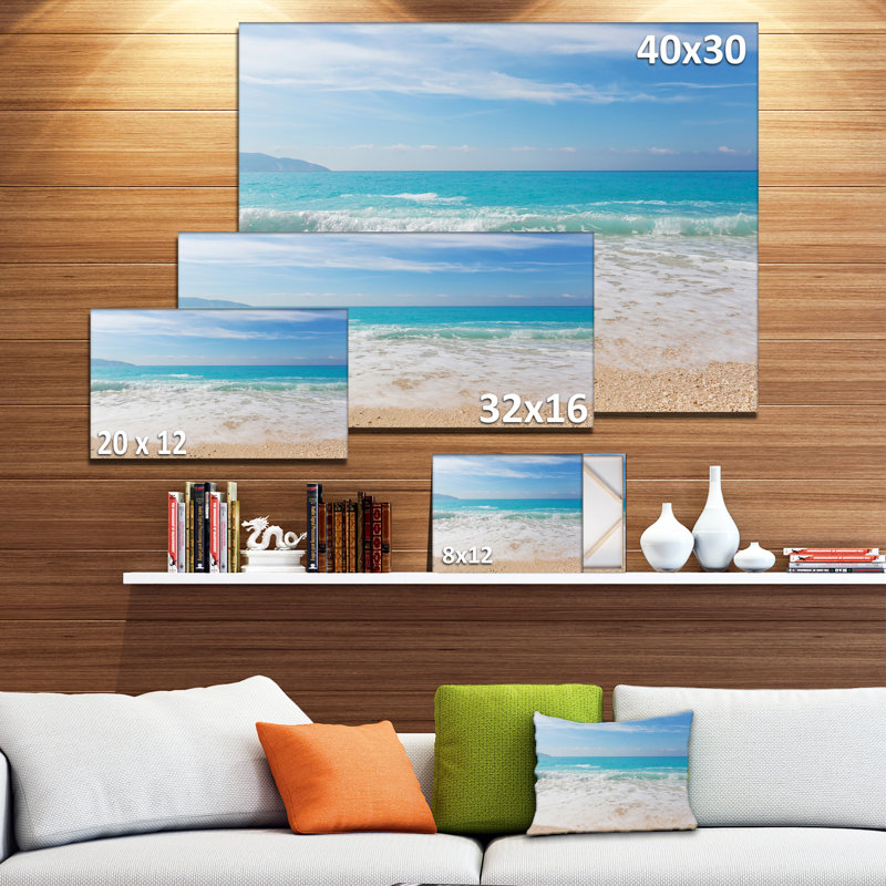 «Permit White Waves Kissing Beach Sand», photographie, H 12 po x l 20 po x P 1 po, Toile tendue