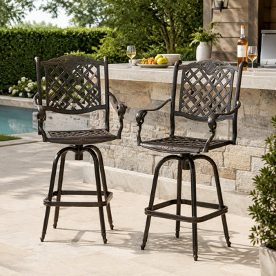 Classic diamond lattice CAST ALUMINUM BAR STOOL