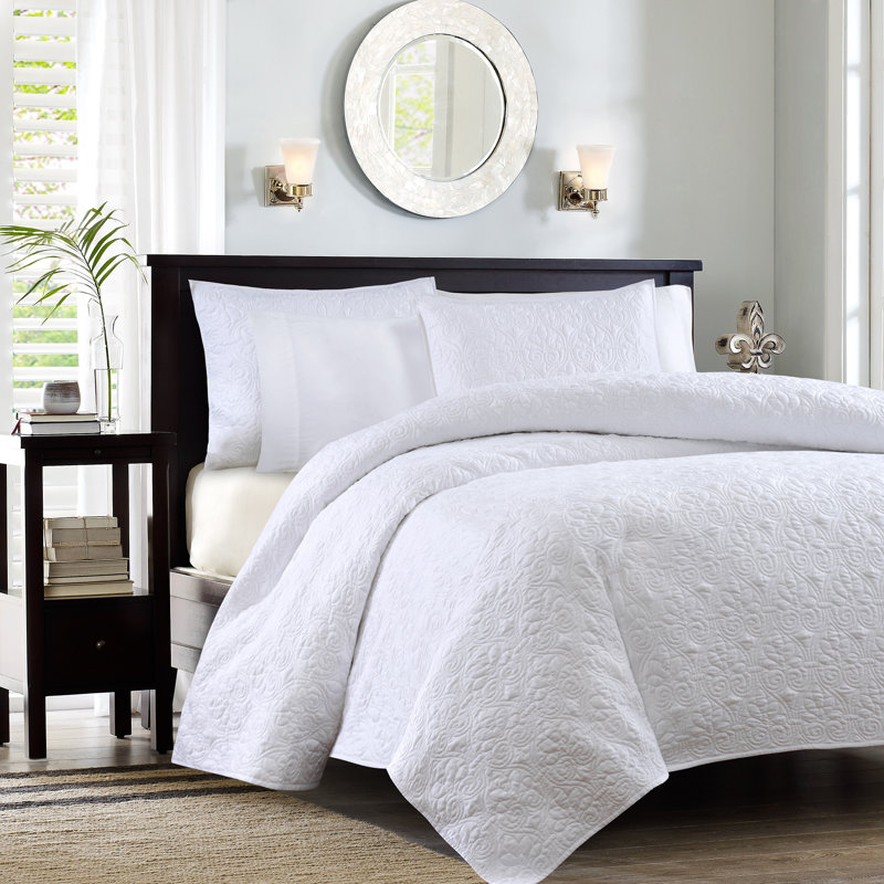 Quebec Reversible Quilt Set, Blue, Twin/Twin XL Coverlet + 1 Standard Sham