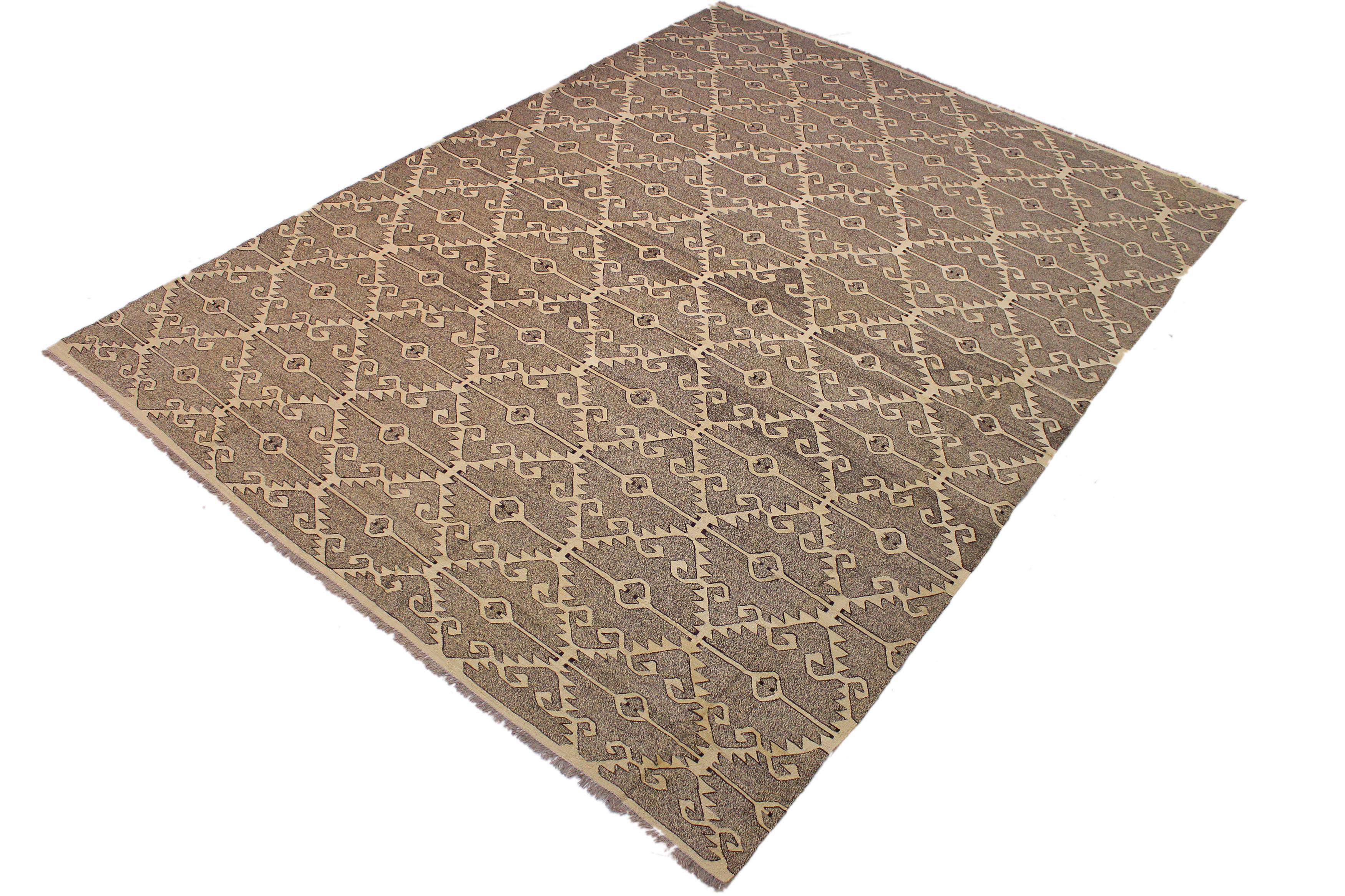 Isabelline Madison-Grace Geometric Hand-Knotted Rectangle 10'6" x 14'1 ...
