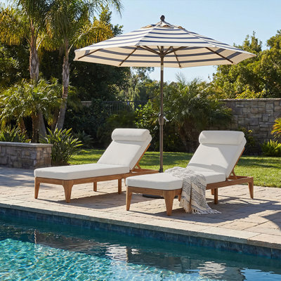 Outdoor Chaise Lounge