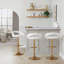 Tabouret de bar réglable en métal doré et velours blanc avec repose-pieds arrondi en T - ensemble de 2-1120674789-1120674787