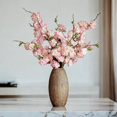 Fleurs simulées, fausses fleurs, fleurs séchées, décoration florale